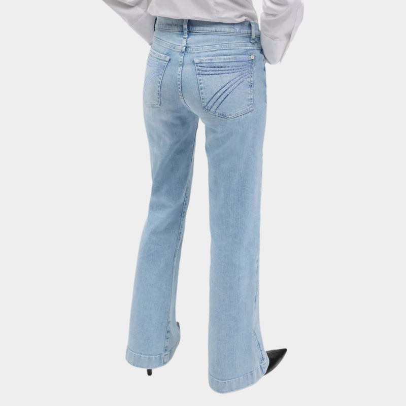 7 For All Mankind Light Wash Dojo Tailerless 32"